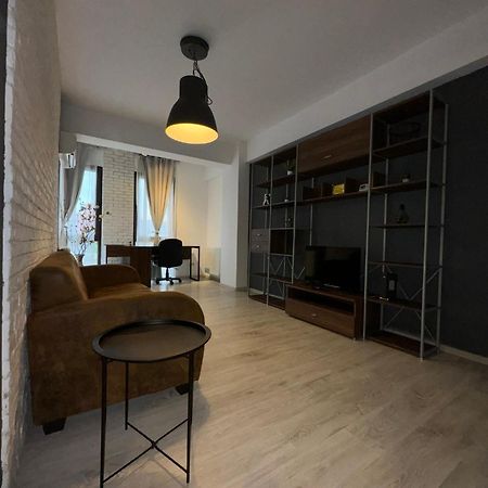 My Place Bucur Bukares Bagian luar foto