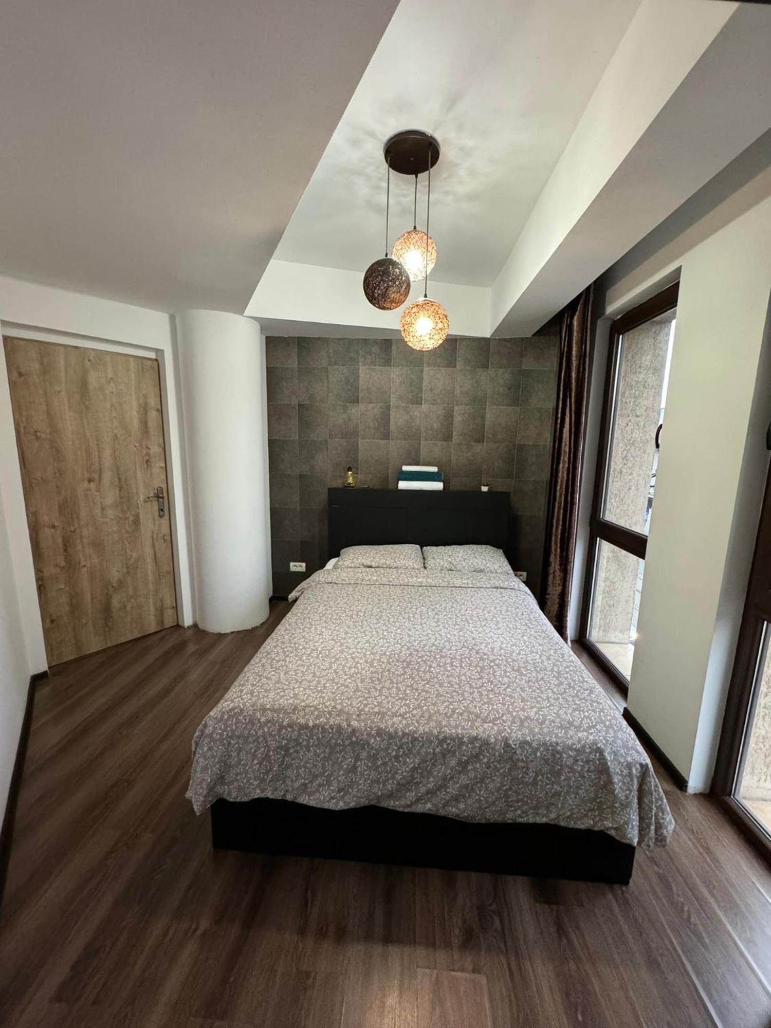 My Place Bucur Bukares Bagian luar foto
